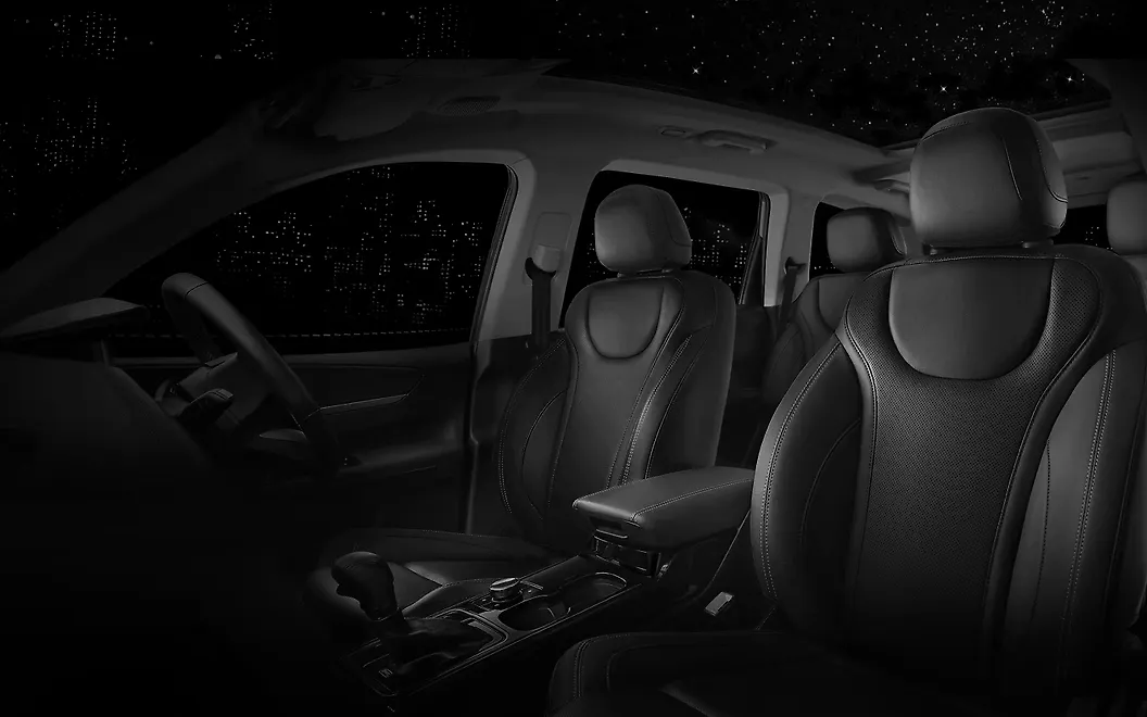 Mahindra XUV700 Front Seats