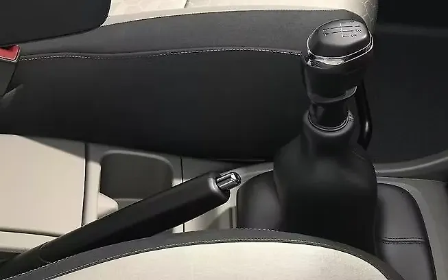 Renault Triber Gear Shifter