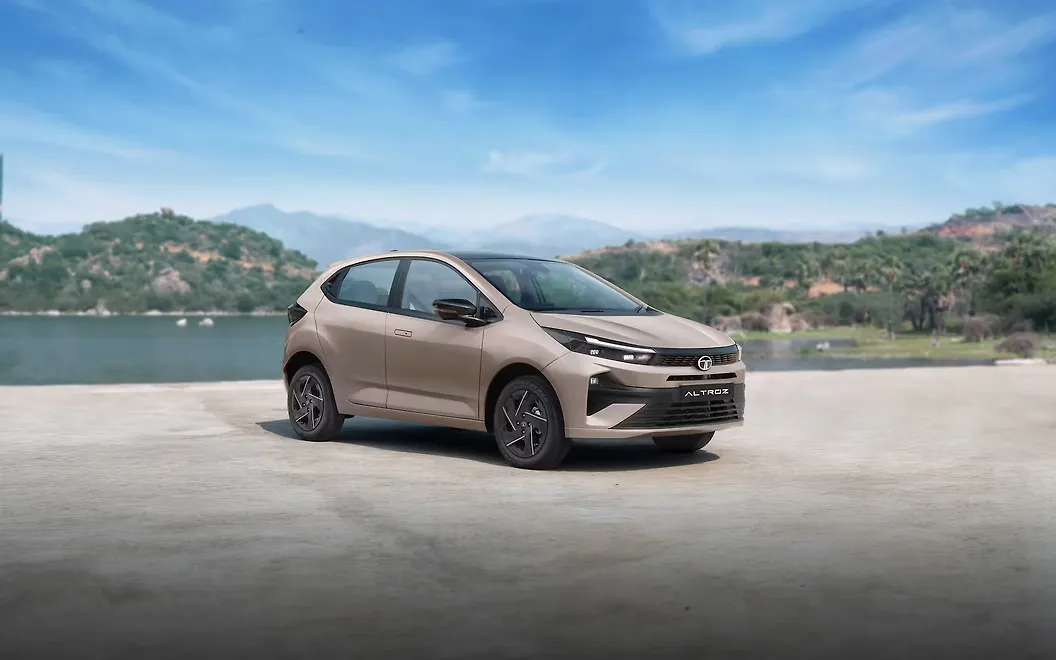 Tata Altroz Front Right View