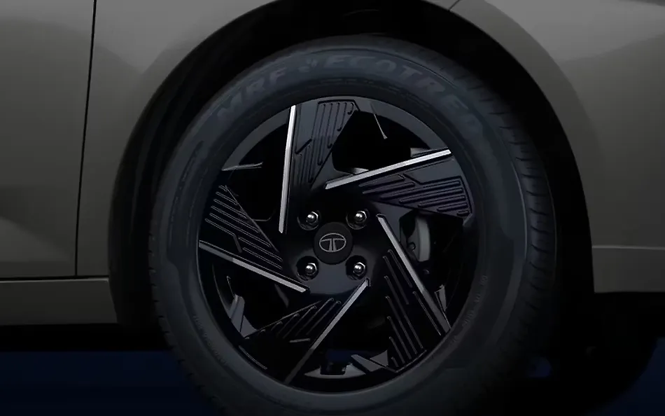 Tata Altroz Tyre