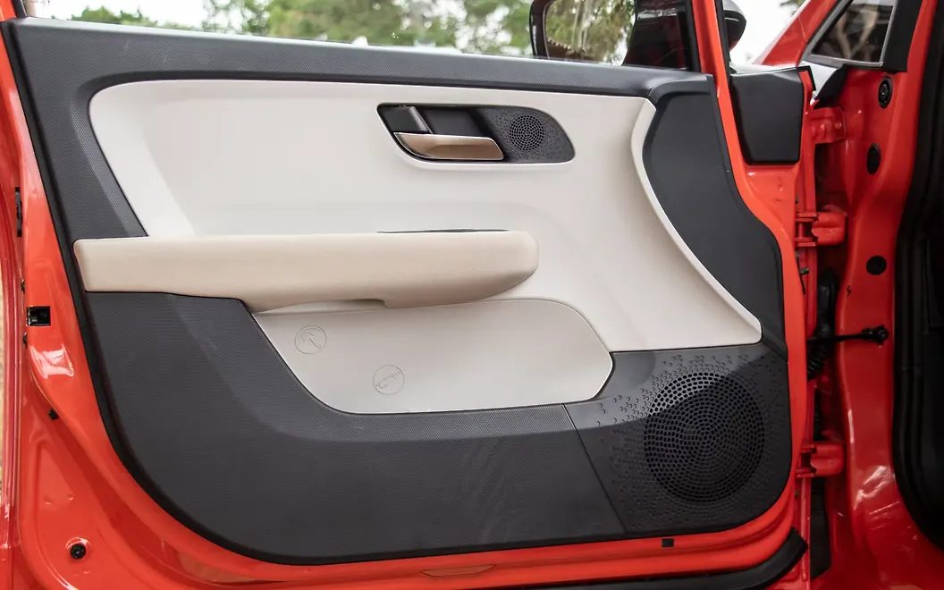 Tata Altroz Front Passenger Door