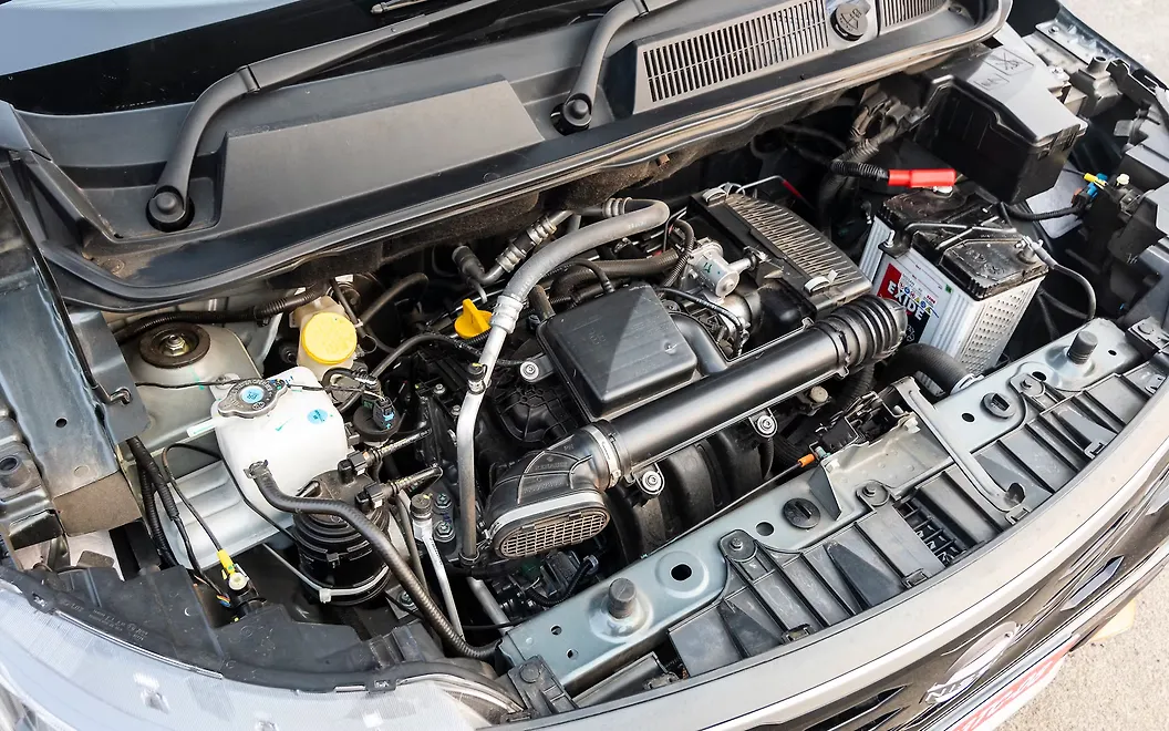 Nissan Gravite Engine
