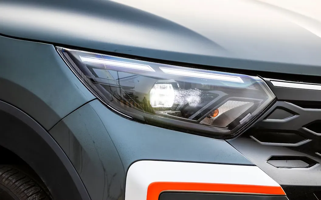 Nissan Gravite Head Light