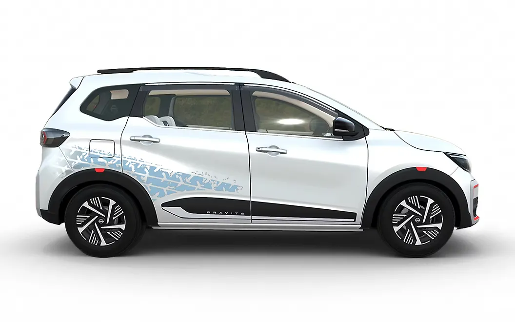 Nissan Gravite Right View