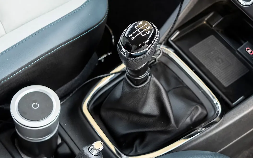 Nissan Gravite Gear Shifter