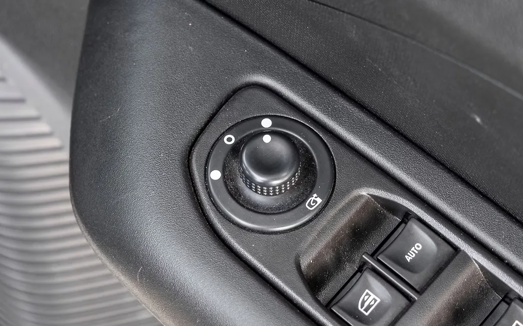 Nissan Gravite ORVM Controls