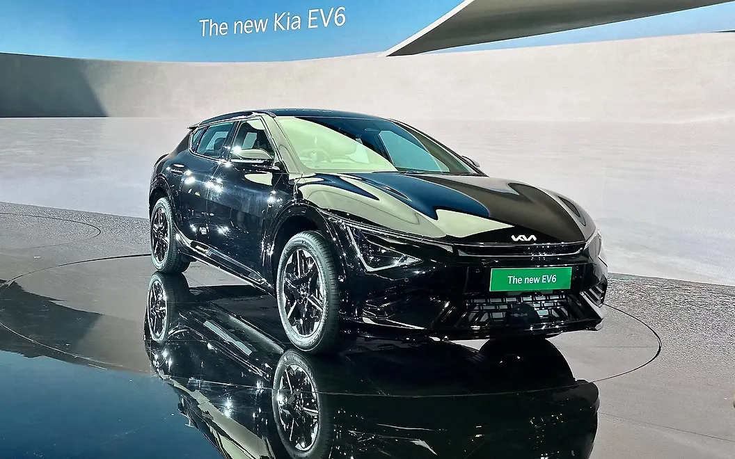 Kia EV6 Front Right View