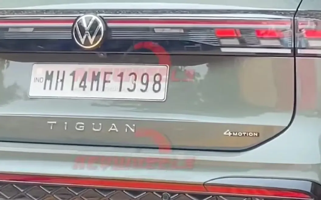 Volkswagen Tiguan R-Line Rear View