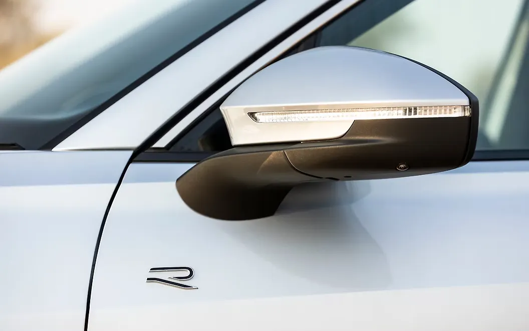 Volkswagen Tayron R-Line Indicators on OVRM