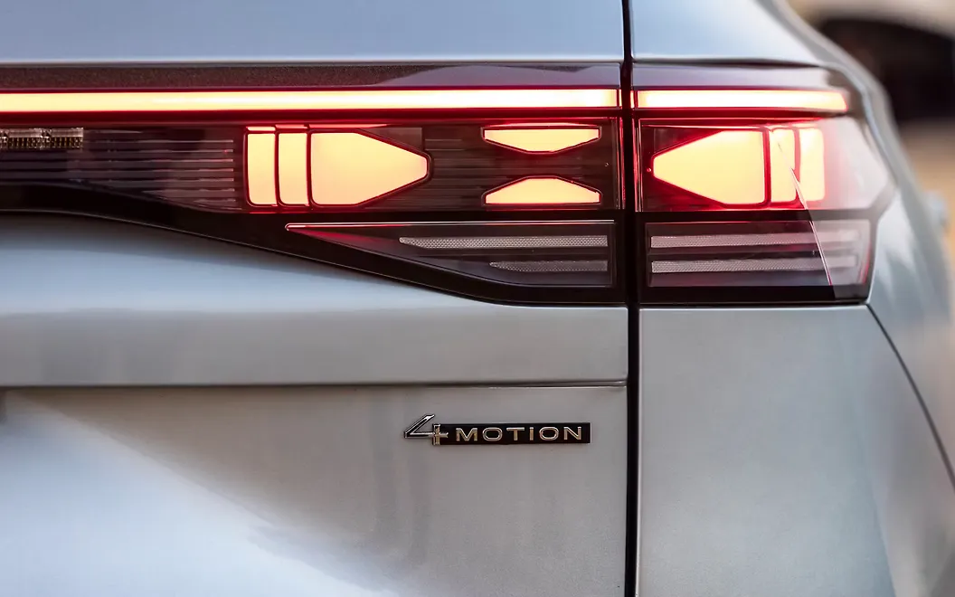 Volkswagen Tayron R-Line Tail Light