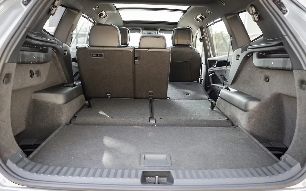 Volkswagen Tayron R-Line Bootspace with Split Seat Folded