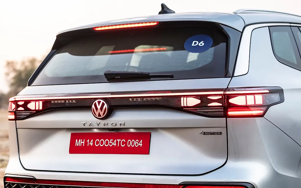 Volkswagen Tayron R-Line Back View