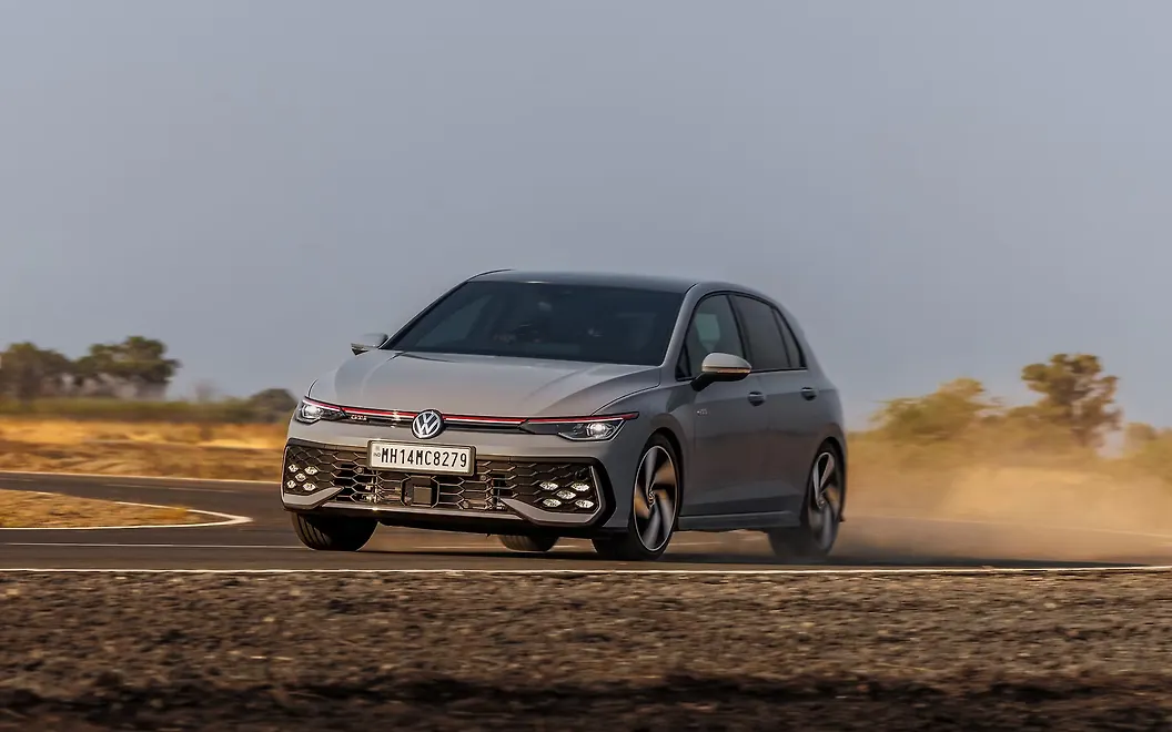 Volkswagen Golf GTI Front Left View