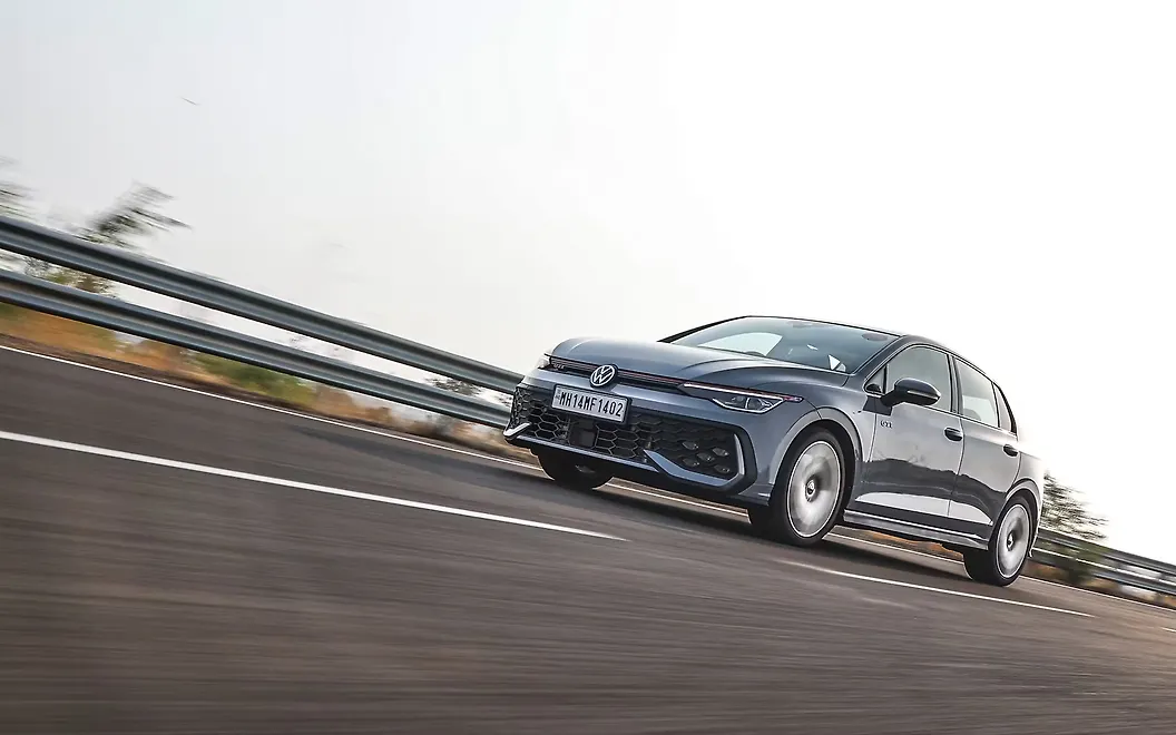 Volkswagen Golf GTI Front Left View