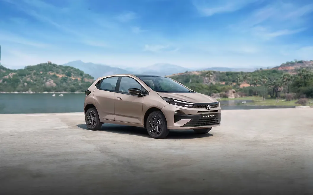 Tata Altroz Front Right View