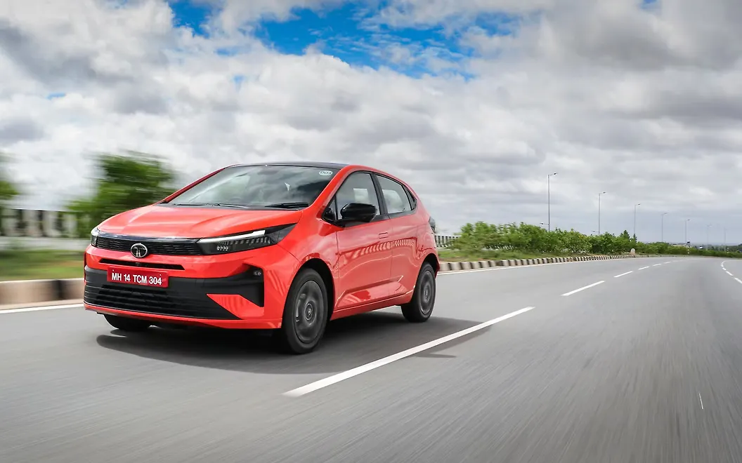 Tata Altroz Front Left View