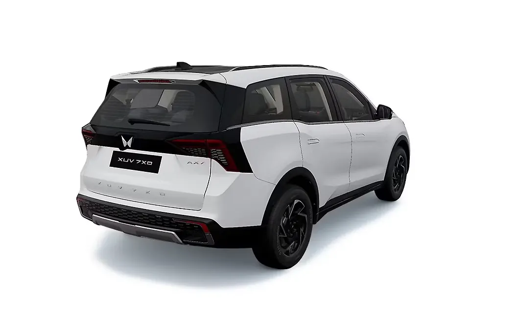 Mahindra XUV 7XO