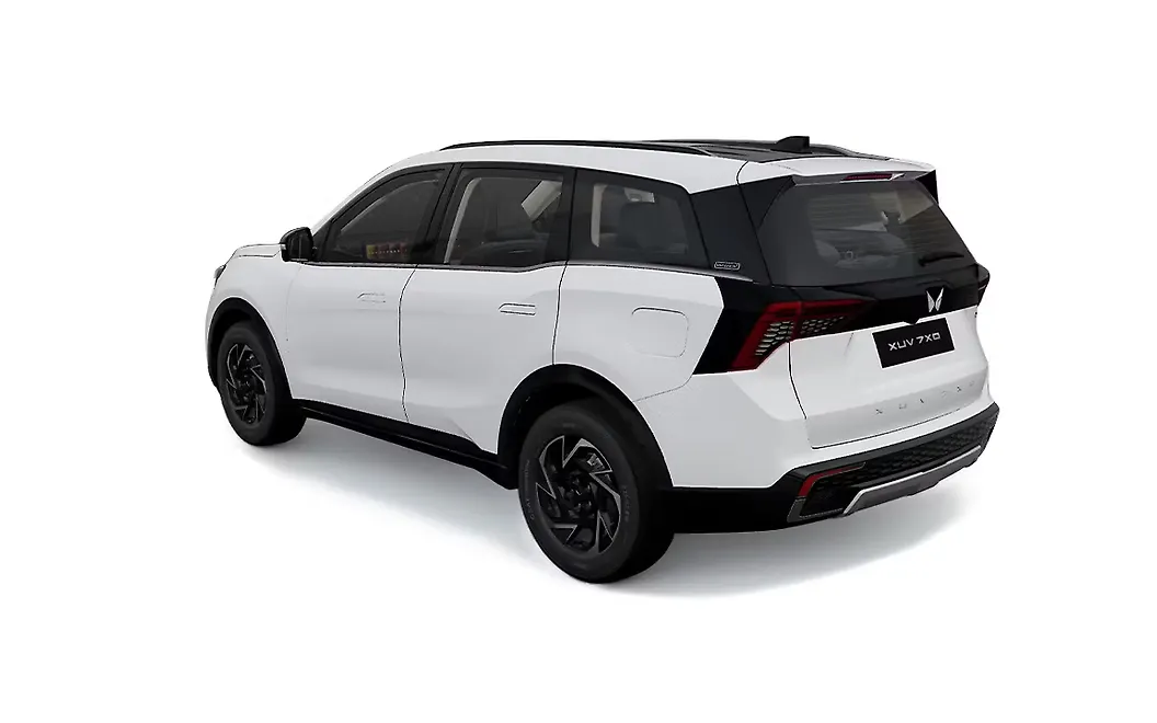 Mahindra XUV 7XO