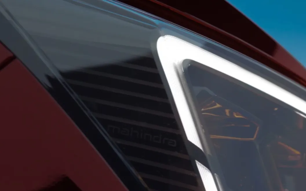 Mahindra XUV 7XO Head Light
