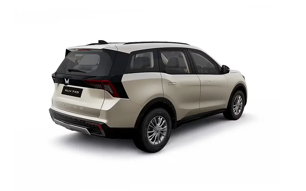 Mahindra XUV 7XO Rear Left View