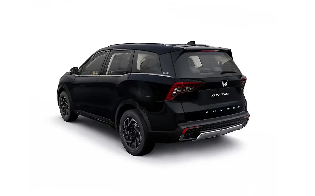 Mahindra XUV 7XO Rear Left View