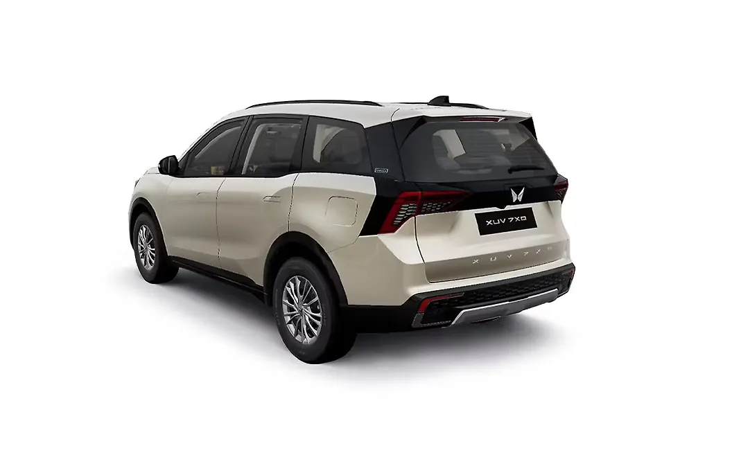 Mahindra XUV 7XO Rear Left View