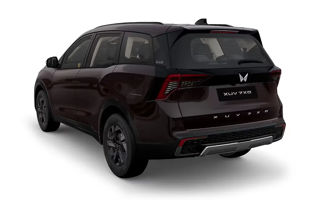 Mahindra XUV 7XO Rear Left View