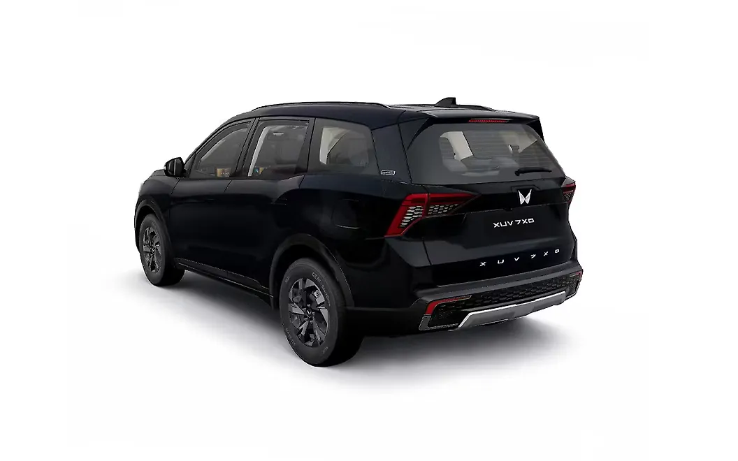Mahindra XUV 7XO Rear Left View
