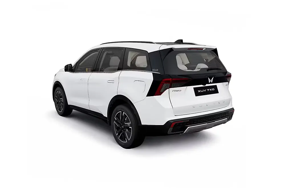 Mahindra XUV 7XO