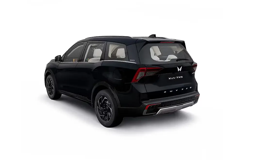 Mahindra XUV 7XO Rear Left View