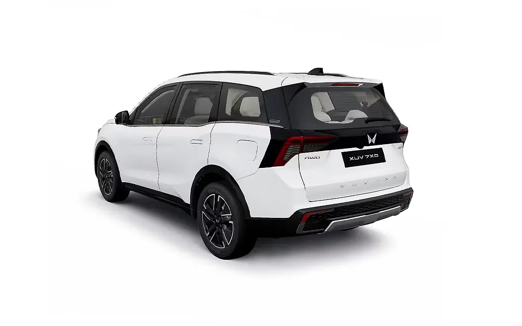 Mahindra XUV 7XO Rear Left View