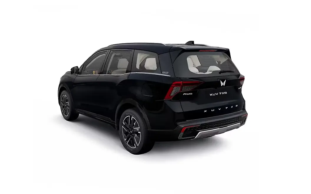 Mahindra XUV 7XO Rear Left View