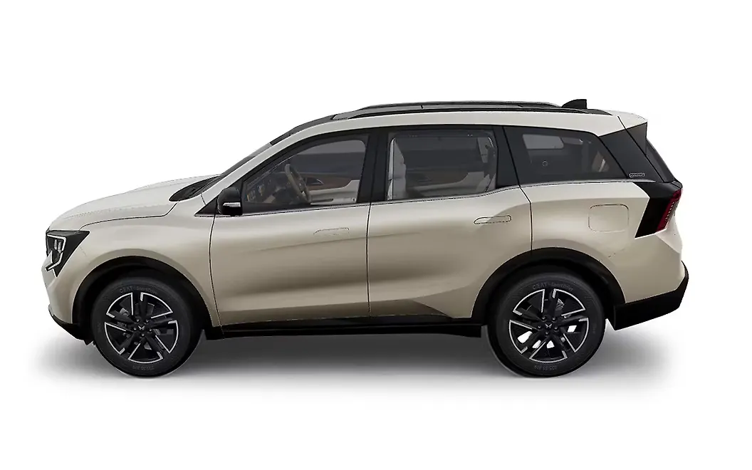 Mahindra XUV 7XO