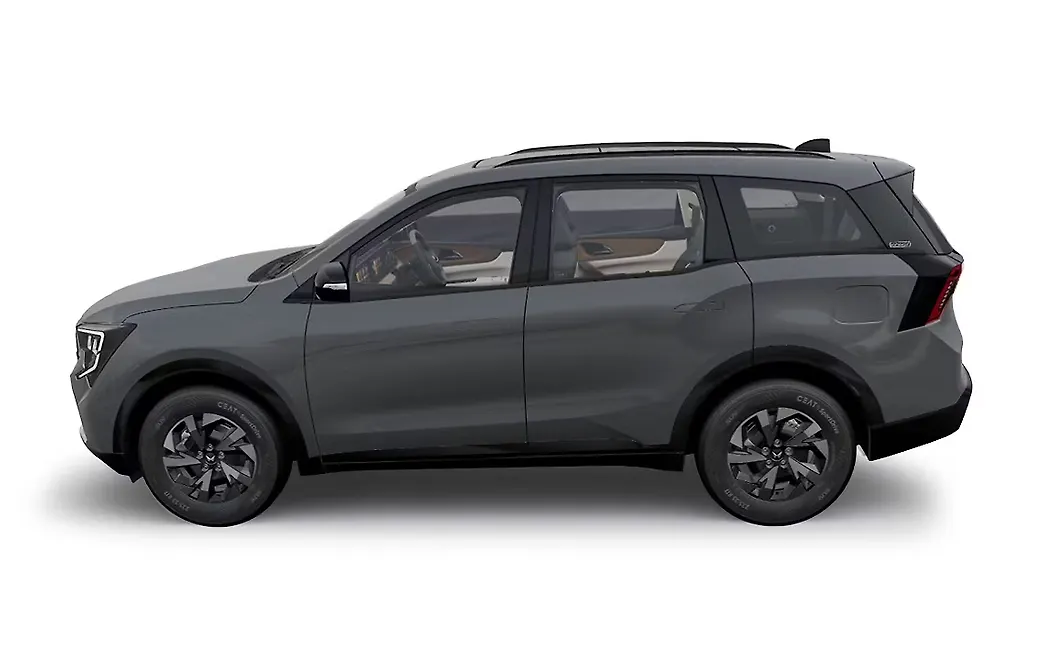 Mahindra XUV 7XO Left View
