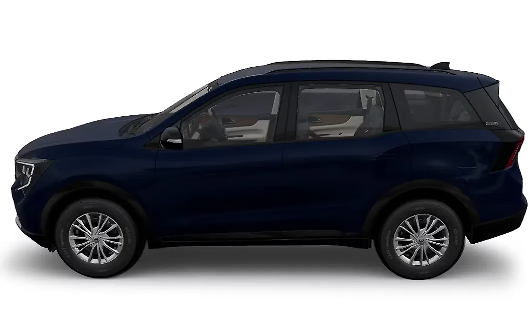 Mahindra XUV 7XO Left View