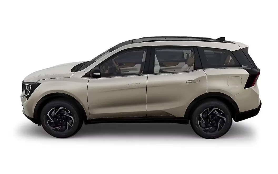 Mahindra XUV 7XO