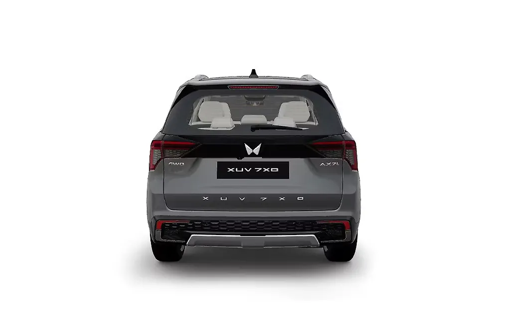 Mahindra XUV 7XO