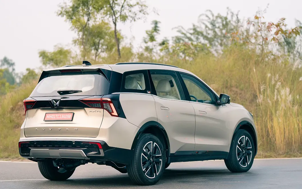 XUV 7XO Rear View