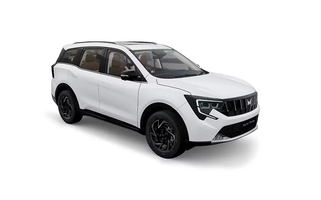 Mahindra XUV 7XO Front Right View