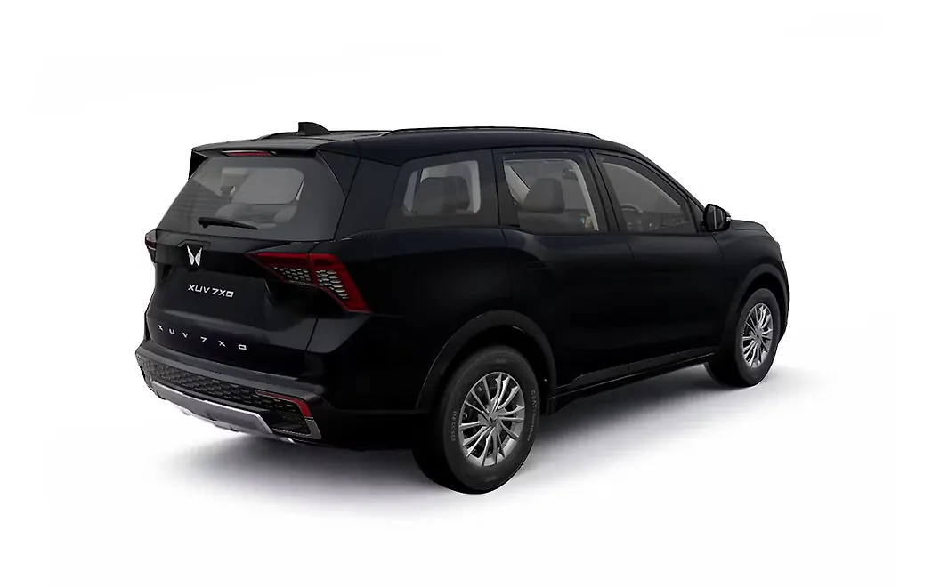 Mahindra XUV 7XO Right Rear View