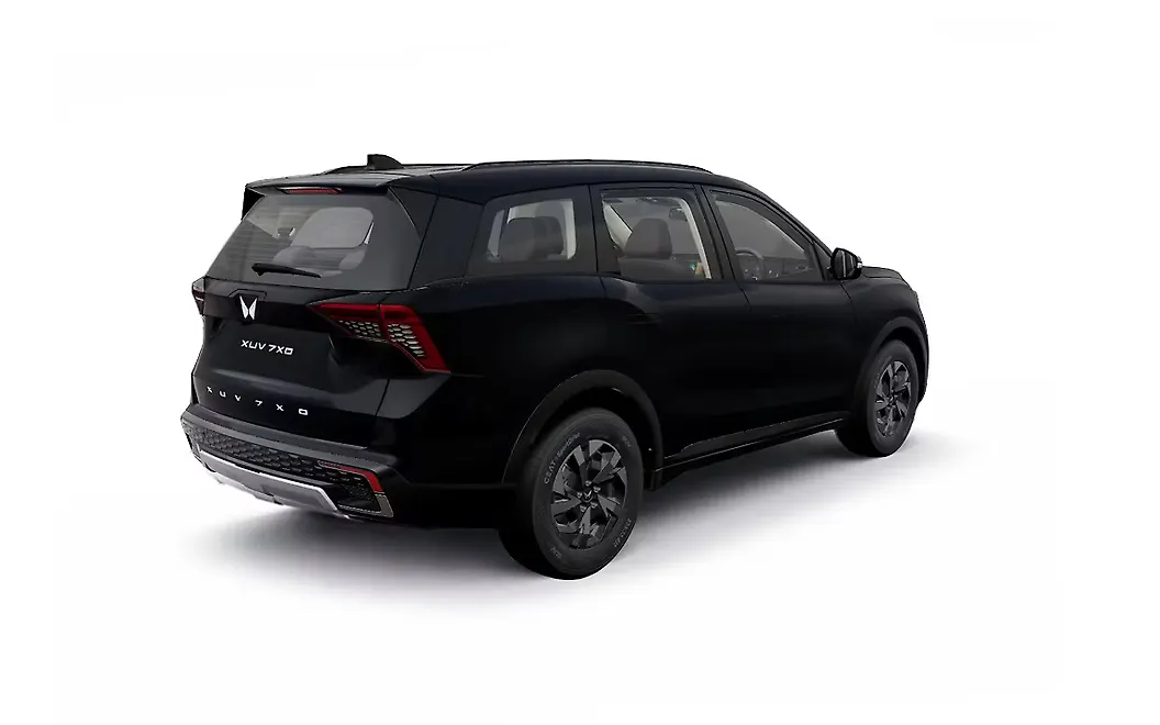 Mahindra XUV 7XO Right Rear View