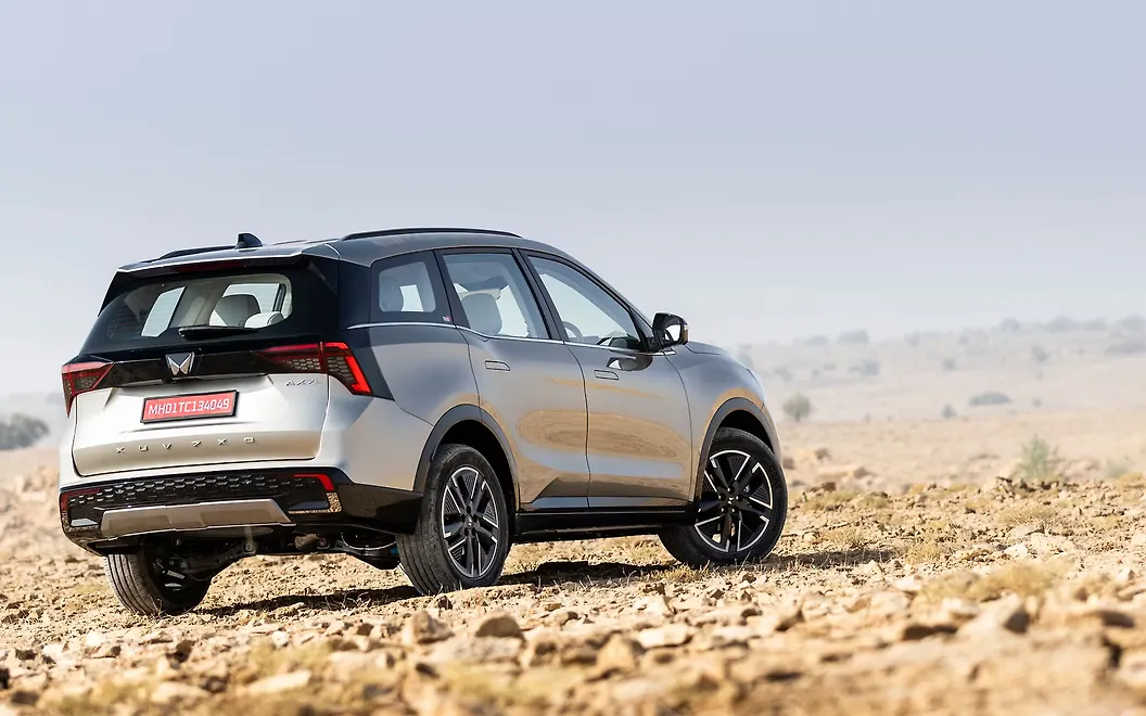 Mahindra XUV 7XO Right Rear View