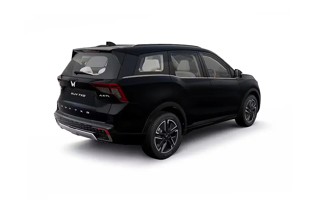 Mahindra XUV 7XO Right Rear View