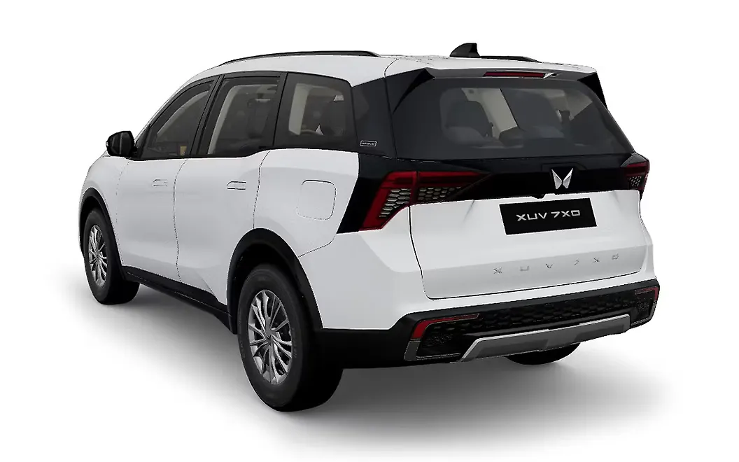 Mahindra XUV 7XO Right Rear View