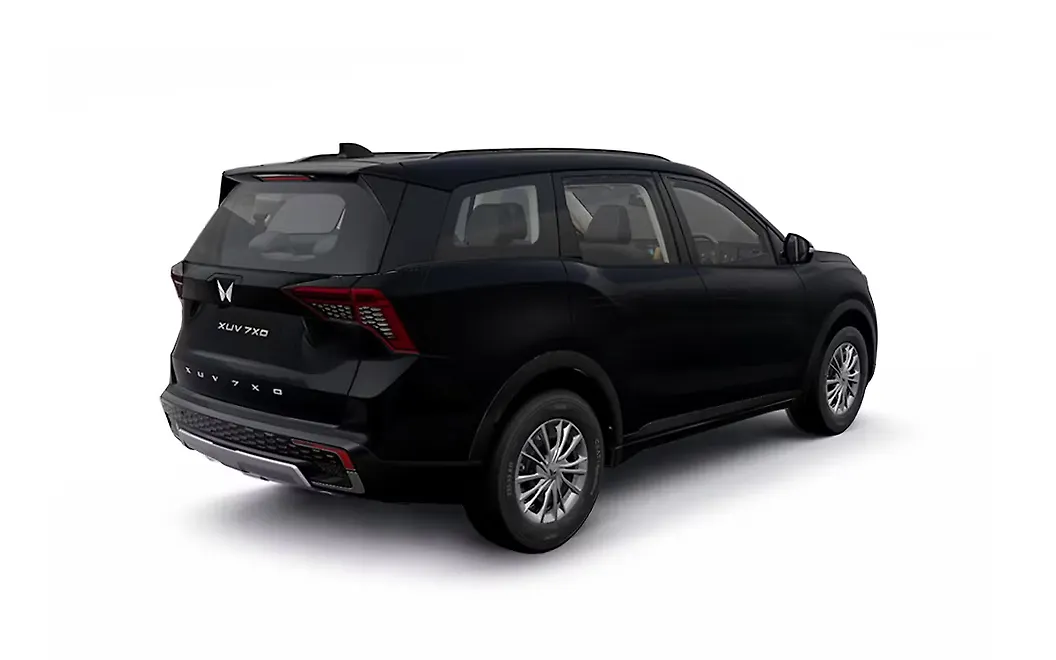 Mahindra XUV 7XO Right Rear View
