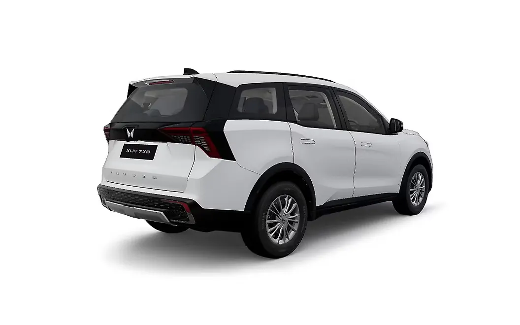Mahindra XUV 7XO
