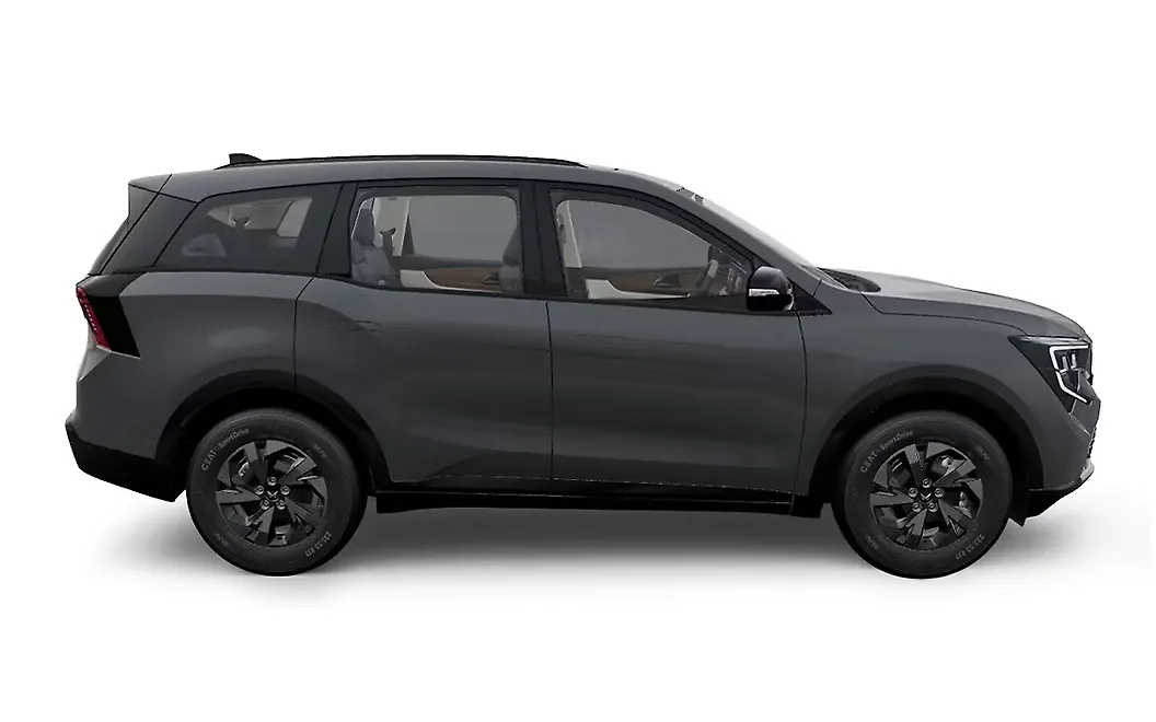 Mahindra XUV 7XO Right View