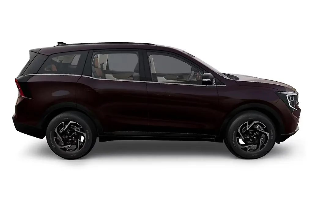Mahindra XUV 7XO Right View