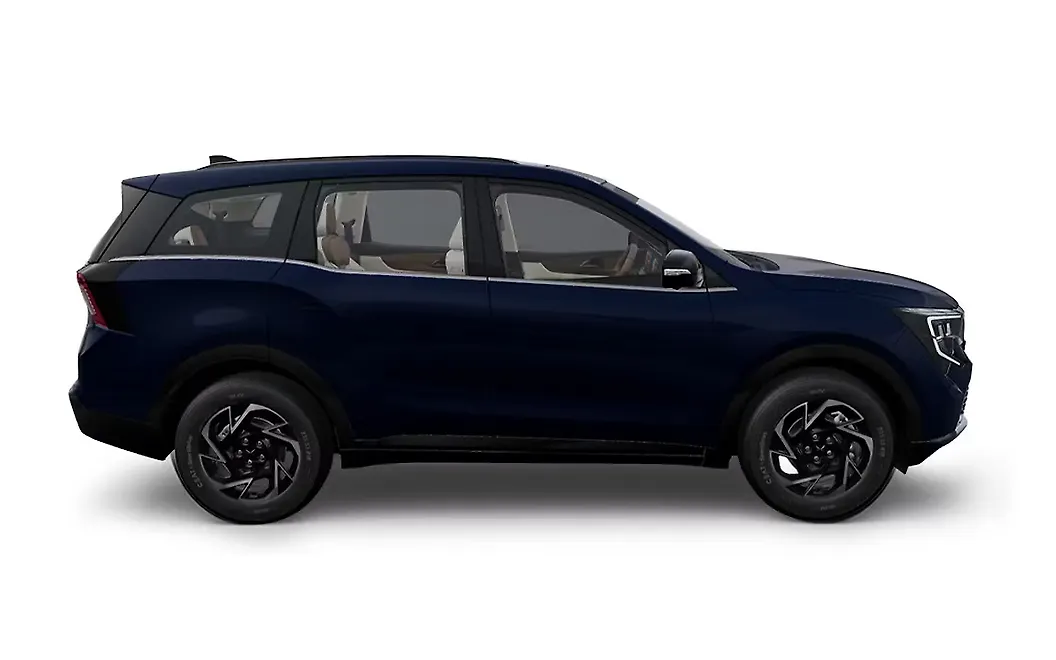Mahindra XUV 7XO Right View