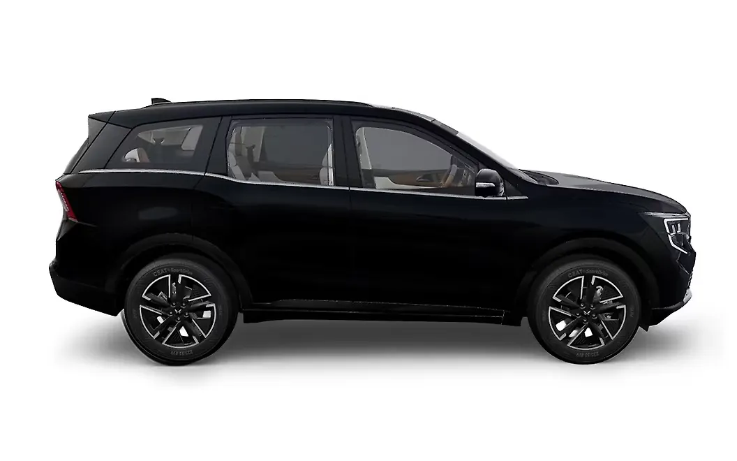 Mahindra XUV 7XO Right View